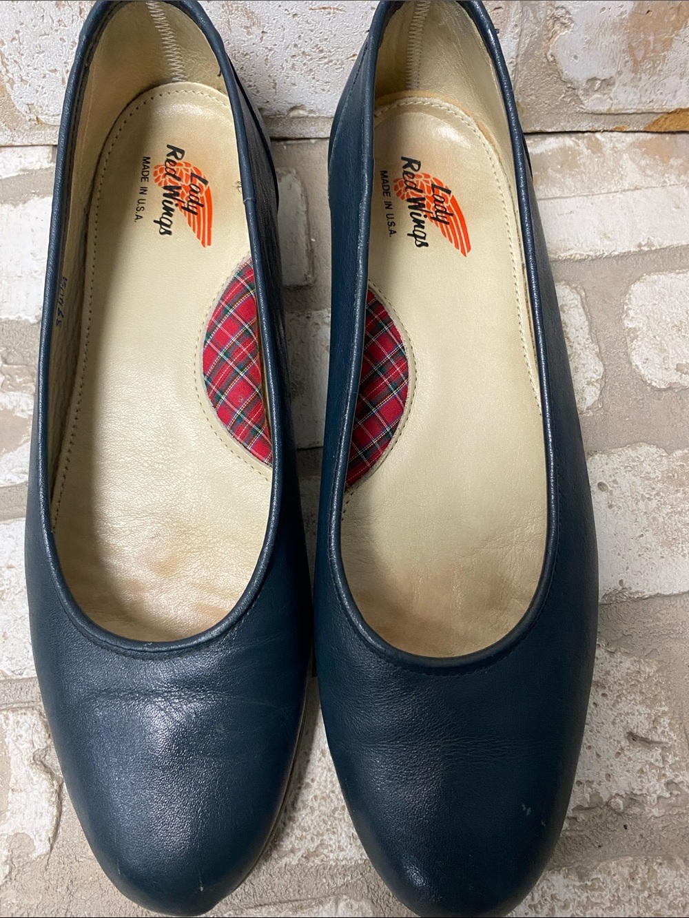 Vintage Lady Red Wings Navy Leather Slip-On Flats